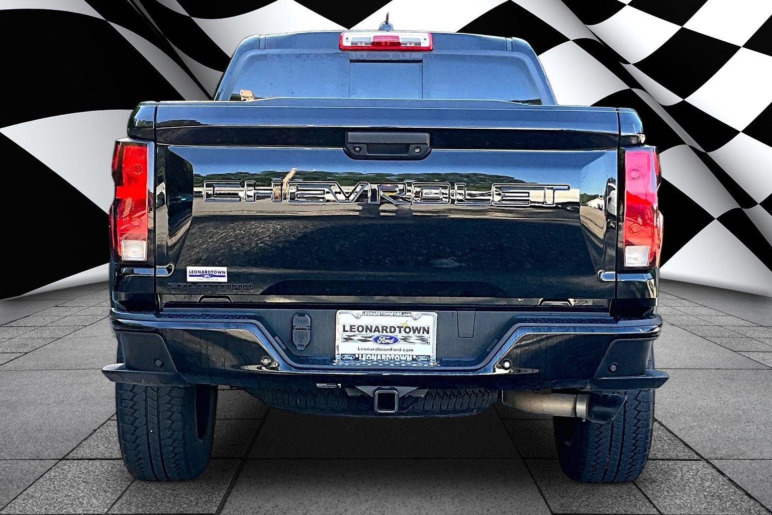 Used 2024 Chevrolet Colorado Trail Boss w/ LPO, Dark Essentials Package AWD/4WD image 4