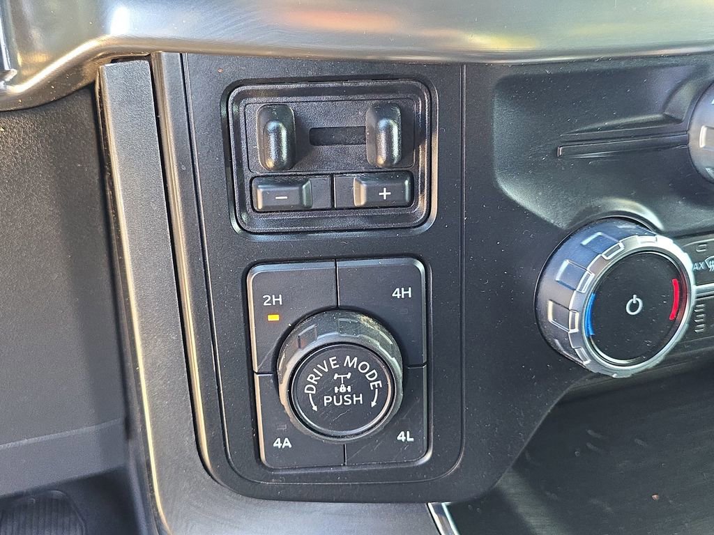 Certified 2023 Ford F150 Lariat w/ Equipment Group 502A High image 25