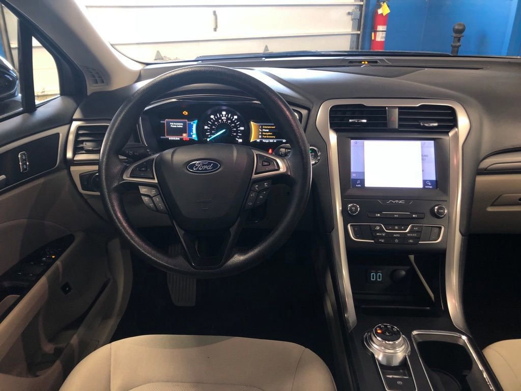 Certified 2020 Ford Fusion SE image 13