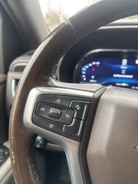 Used 2022 Chevrolet Suburban LT AWD/4WD image 27