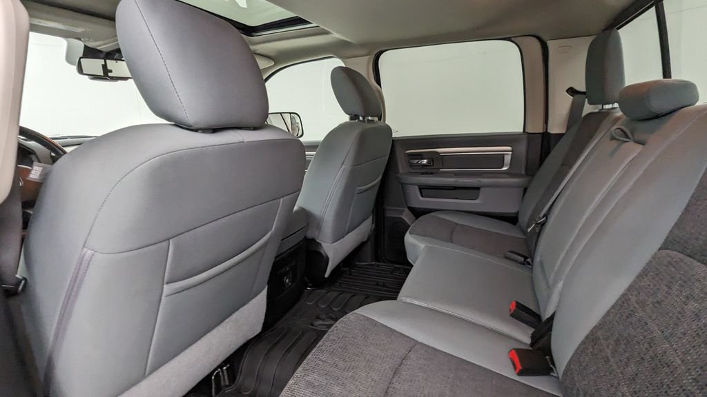 Used 2019 RAM 1500 Warlock AWD/4WD image 34