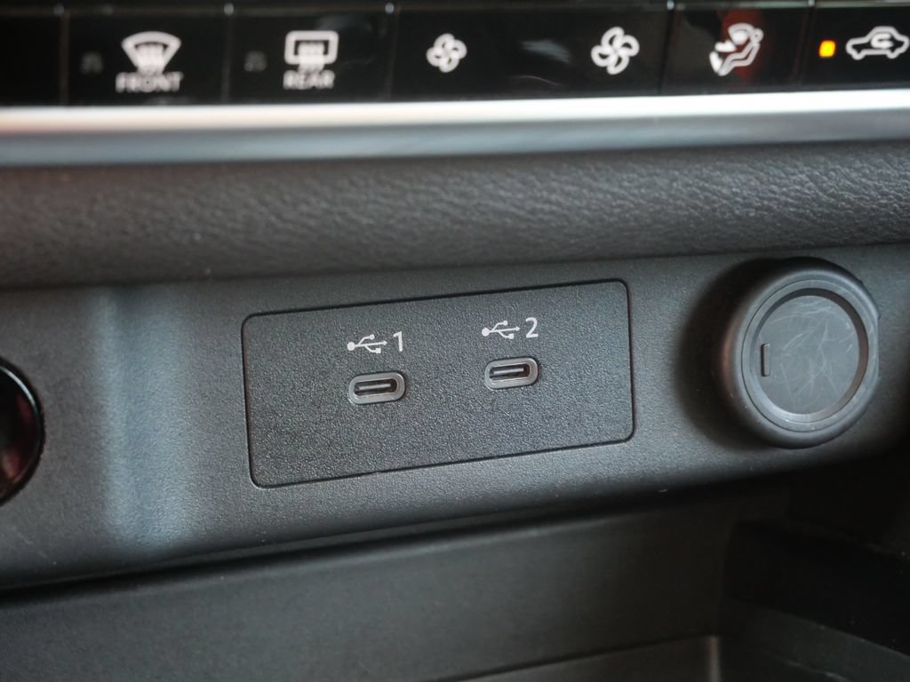 Used 2024 Nissan Rogue SV AWD/4WD image 30