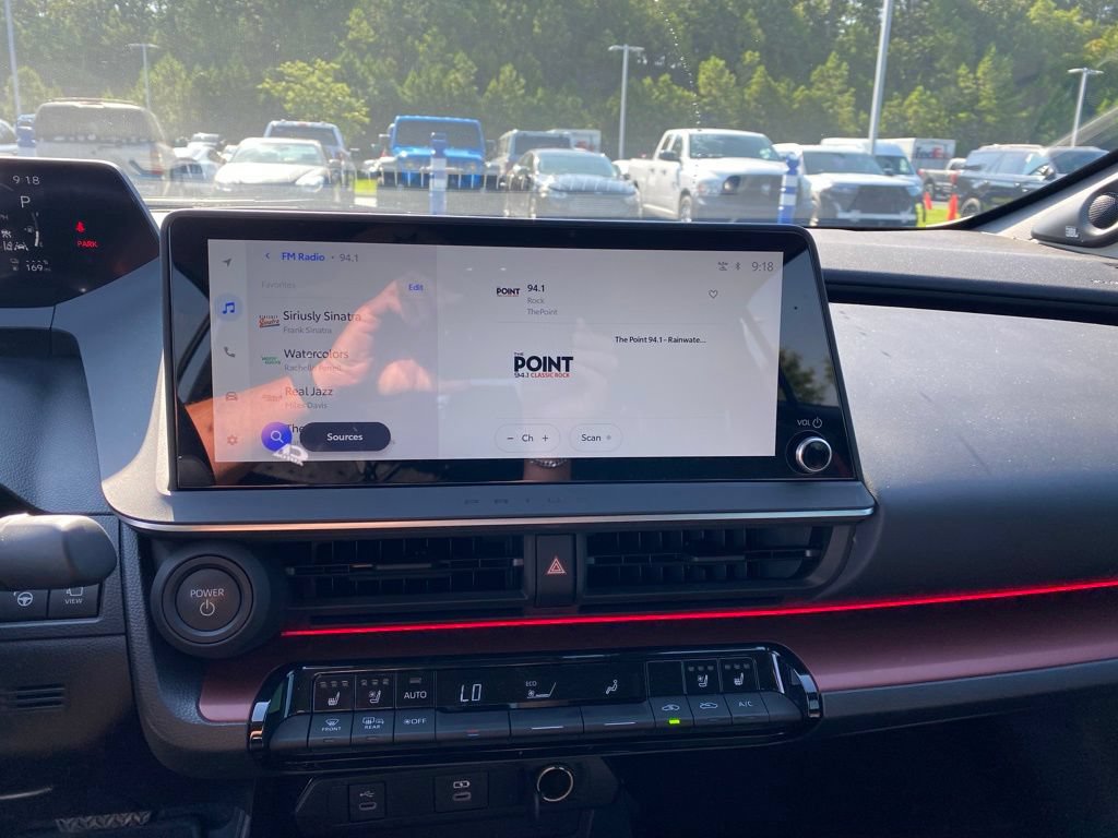 Used 2024 Toyota Prius Prime Premium FWD image 15
