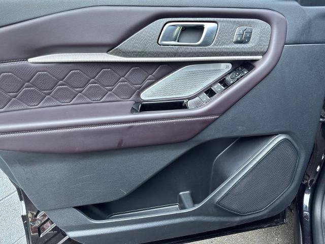 Certified 2025 Ford Explorer Platinum w/ LUX Leather Package AWD/4WD image 23