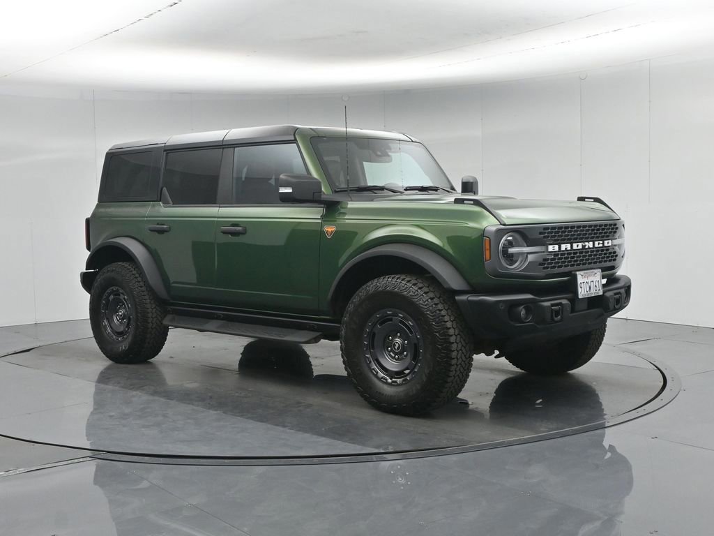 Certified 2025 Ford Bronco Badlands AWD/4WD image 3