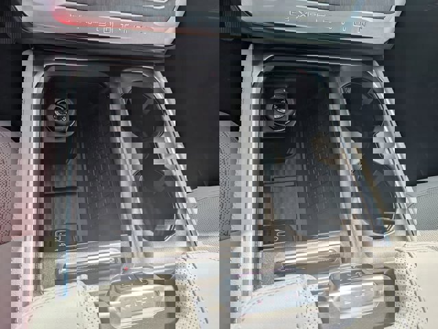 Certified 2025 Ford Expedition Platinum w/ Platinum Ultimate Package image 18