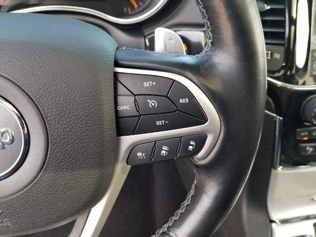 Used 2020 Jeep Grand Cherokee Overland w/ Interior Metal Package AWD/4WD image 22