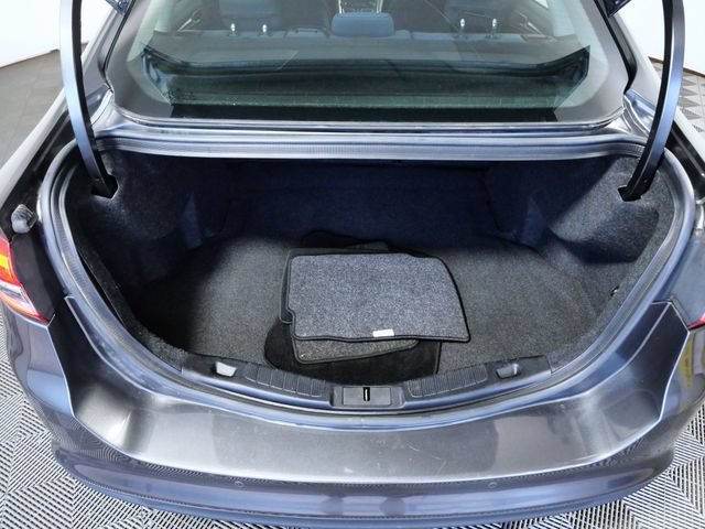 Certified 2017 Ford Fusion SE w/ Fusion SE Technology Package FWD image 7