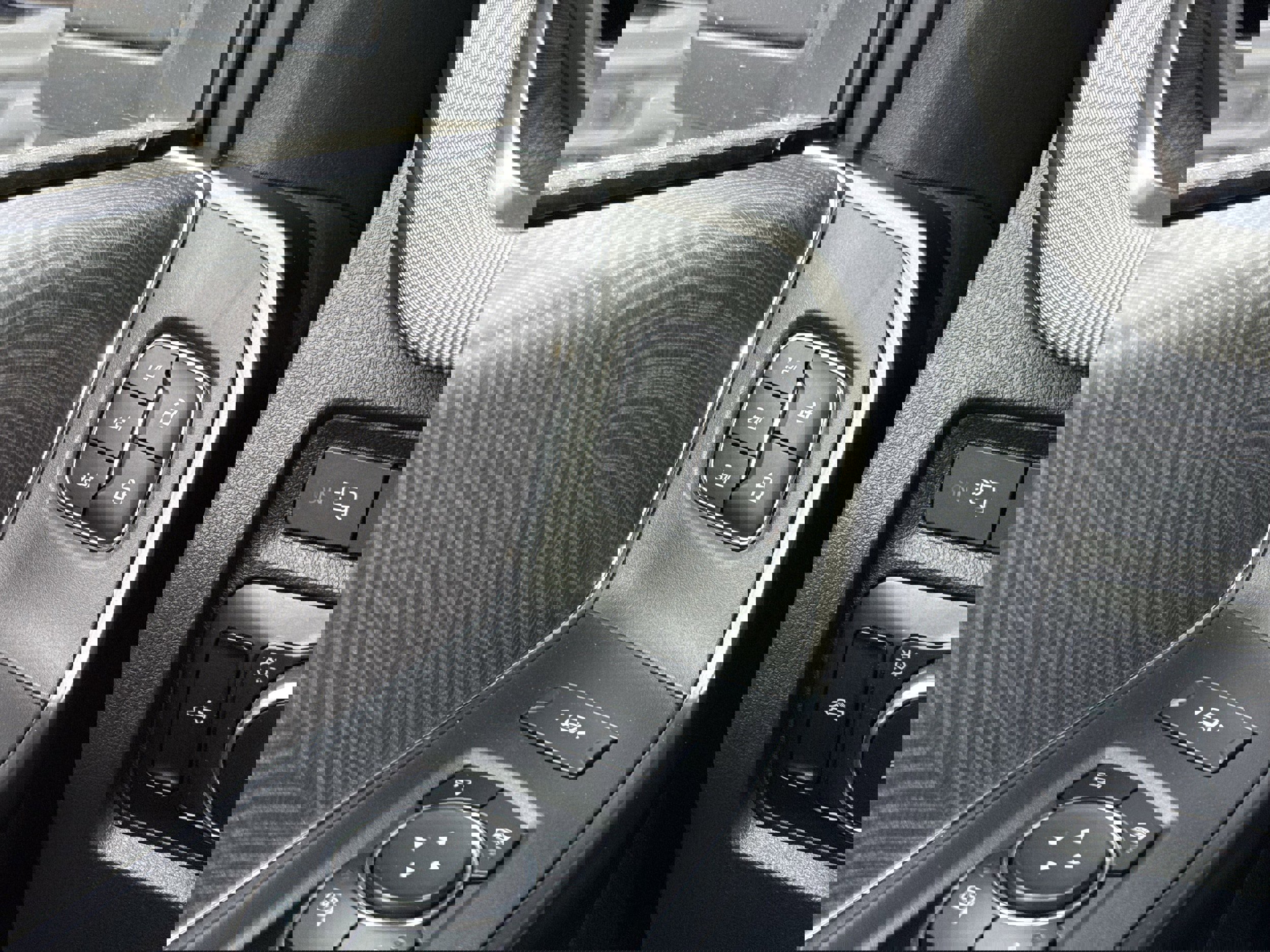 Certified 2024 Ford F350 Platinum image 33