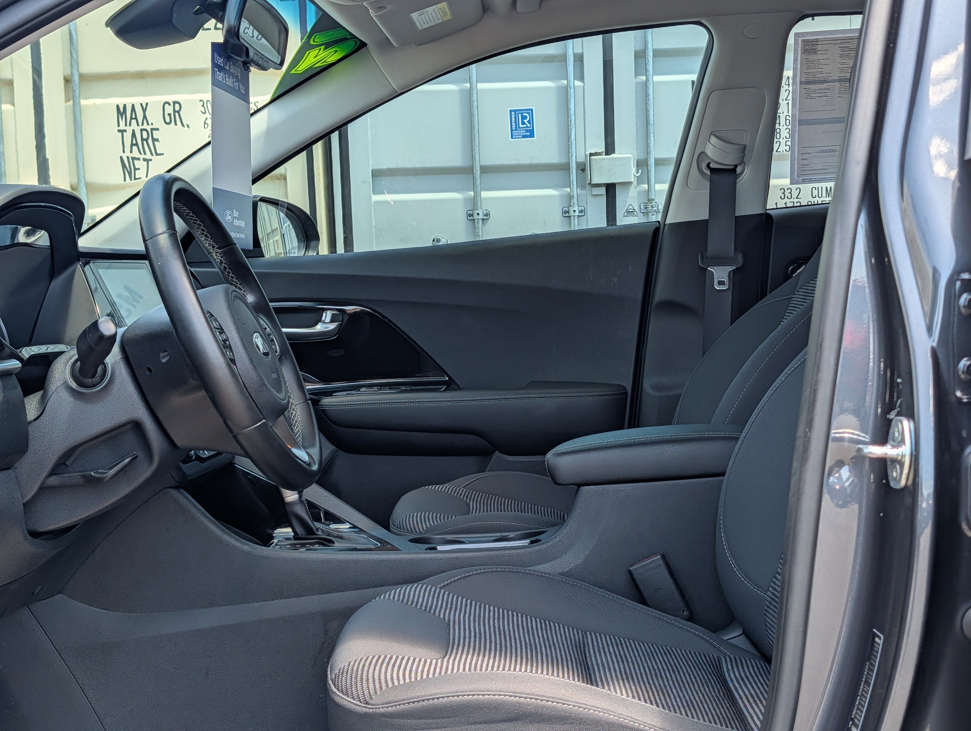 Used 2021 Kia Niro LXS image 19