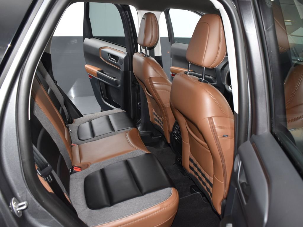 Certified 2024 Ford Bronco Sport Outer Banks w/ Tech Package image 15