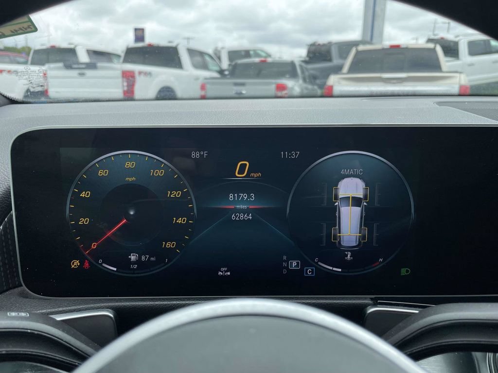 Used 2020 Mercedes-Benz GLB 250 4MATIC w/ Premium Package image 29