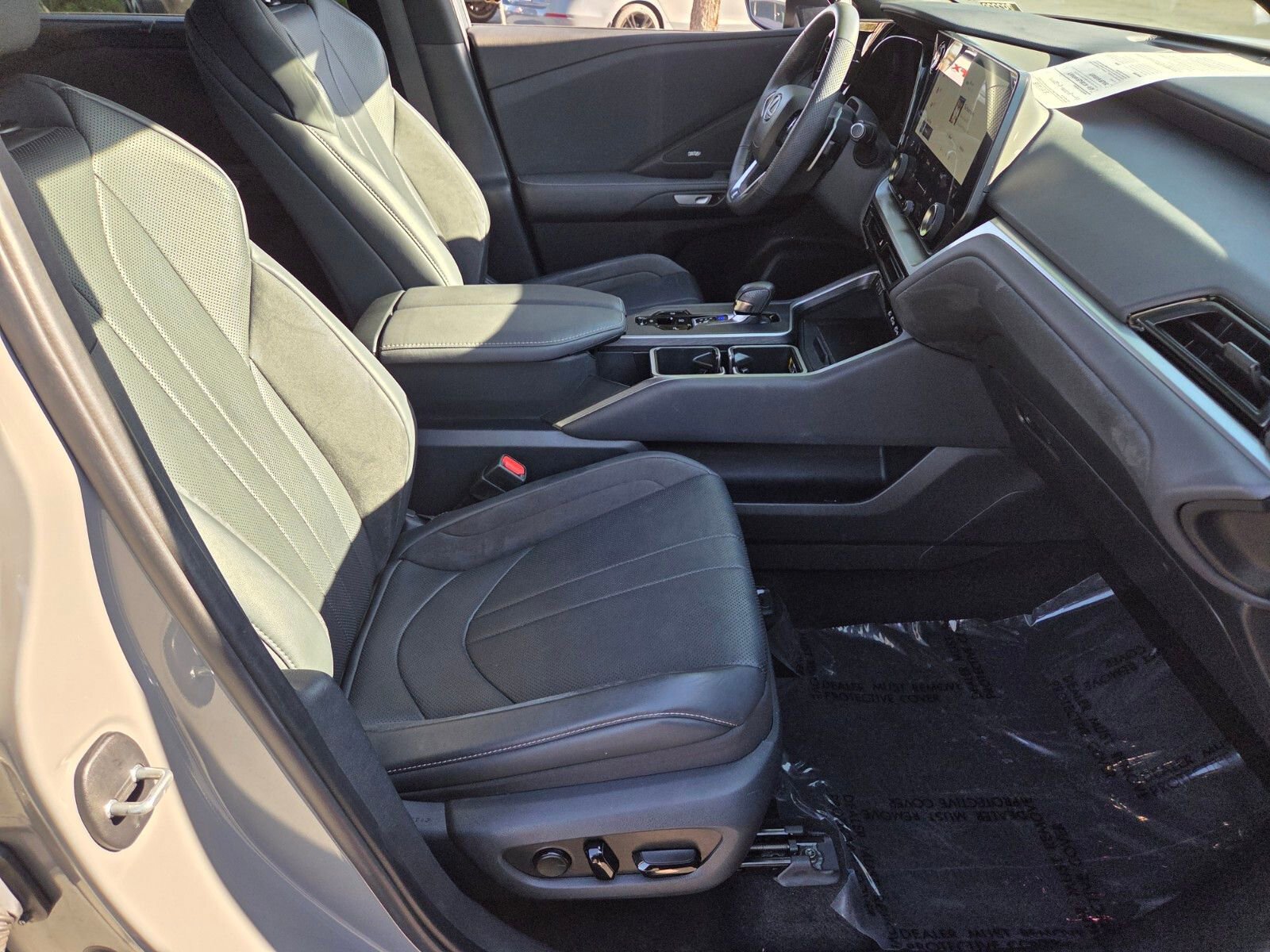 Used 2024 Lexus TX 500h AWD w/ Technology Package image 16
