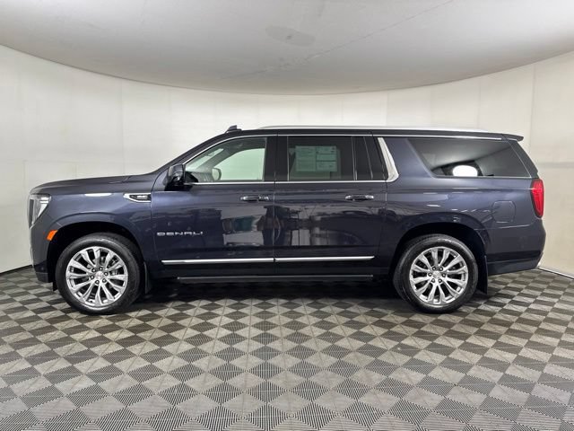 Used 2024 GMC Yukon XL Denali w/ Advanced Technology Package AWD/4WD image 7