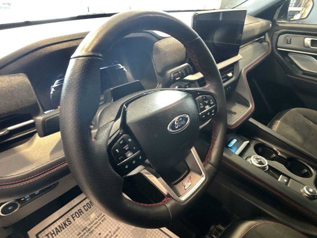 Certified 2025 Ford Explorer ST AWD/4WD image 9
