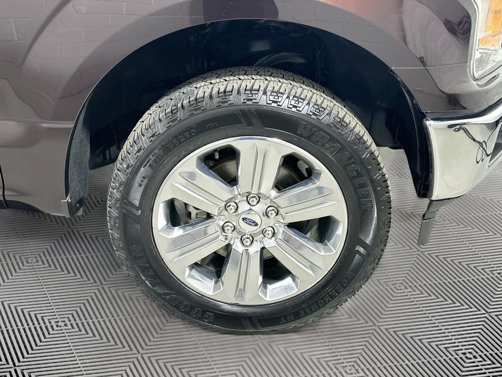 Certified 2019 Ford F150 XLT w/ Equipment Group 302A Luxury AWD/4WD image 23