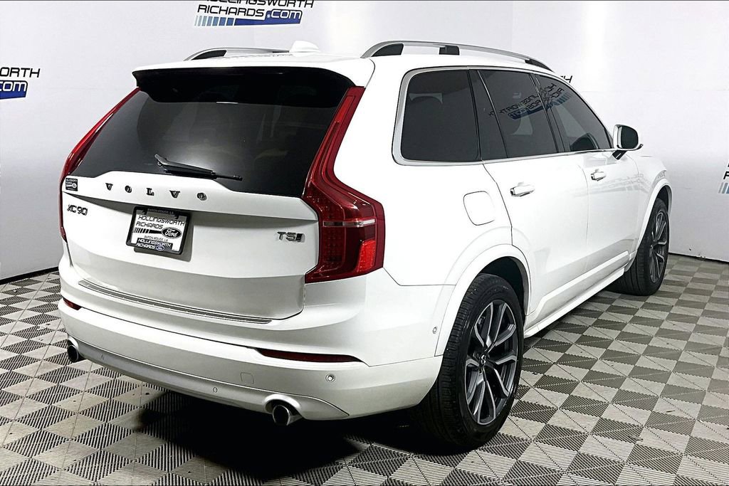 Used 2018 Volvo XC90 T5 Momentum w/ Convenience Package AWD/4WD image 9