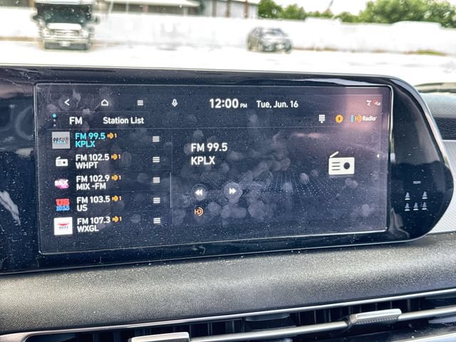 Used 2023 Hyundai Palisade SEL w/ Cargo Package FWD image 16