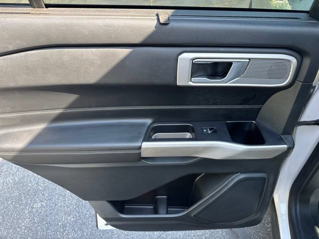 Certified 2023 Ford Explorer Limited w/ Equipment Group 301A AWD/4WD image 12