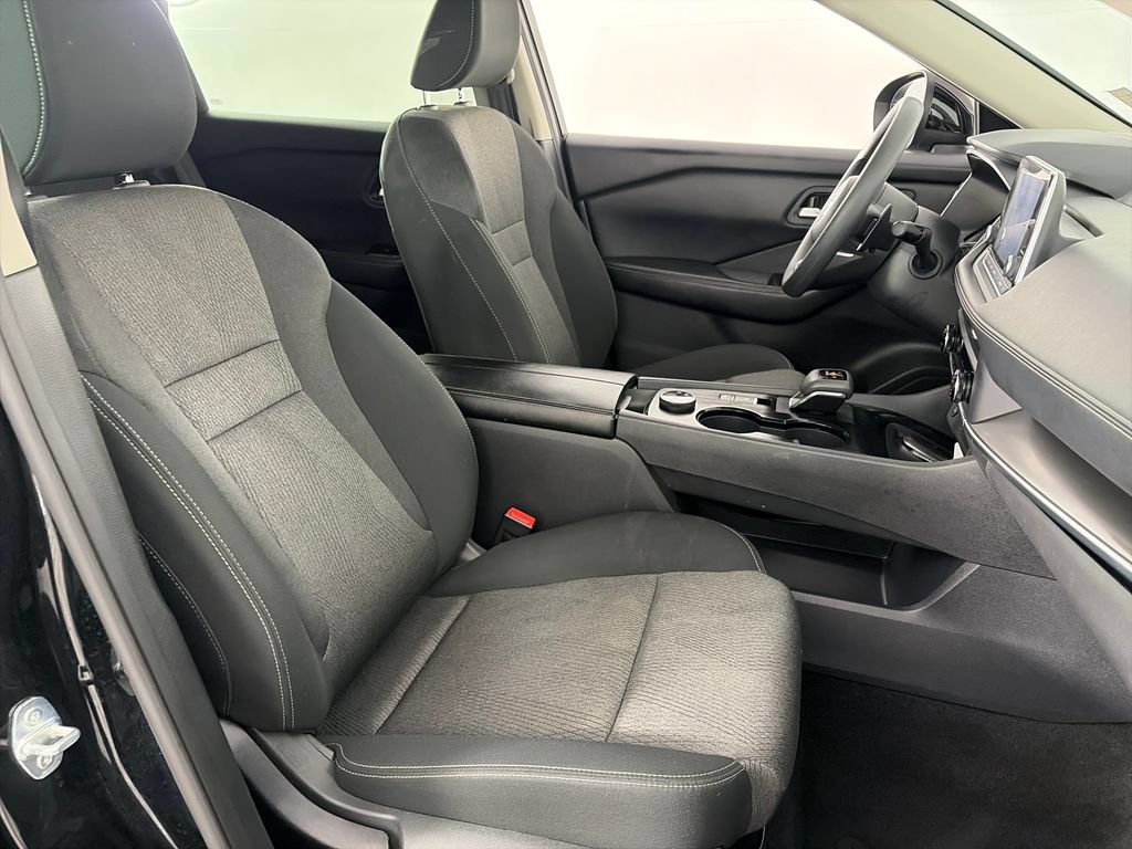 Used 2024 Nissan Rogue SV AWD/4WD image 30