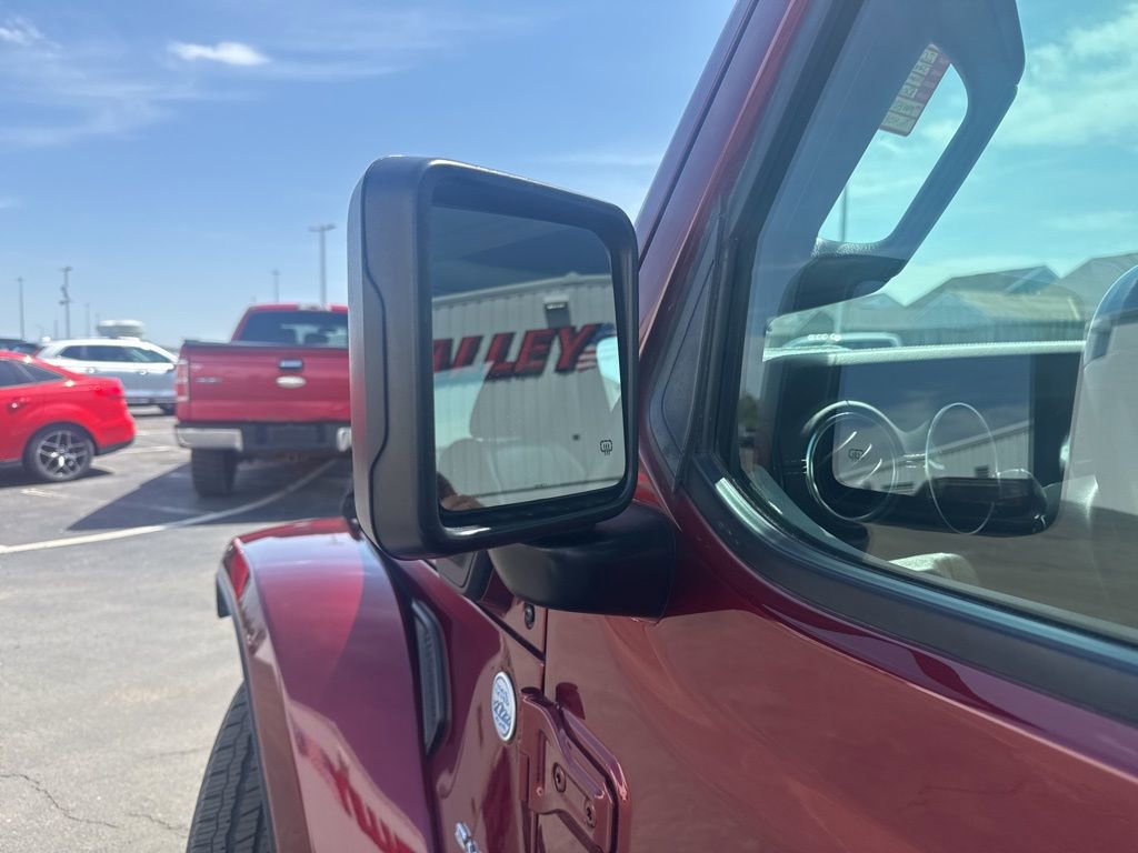 Used 2021 Jeep Wrangler Unlimited Sahara w/ Cold Weather Group image 18