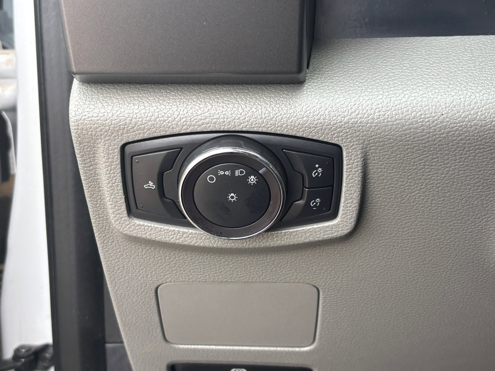 Certified 2019 Ford F250 XLT AWD/4WD image 14