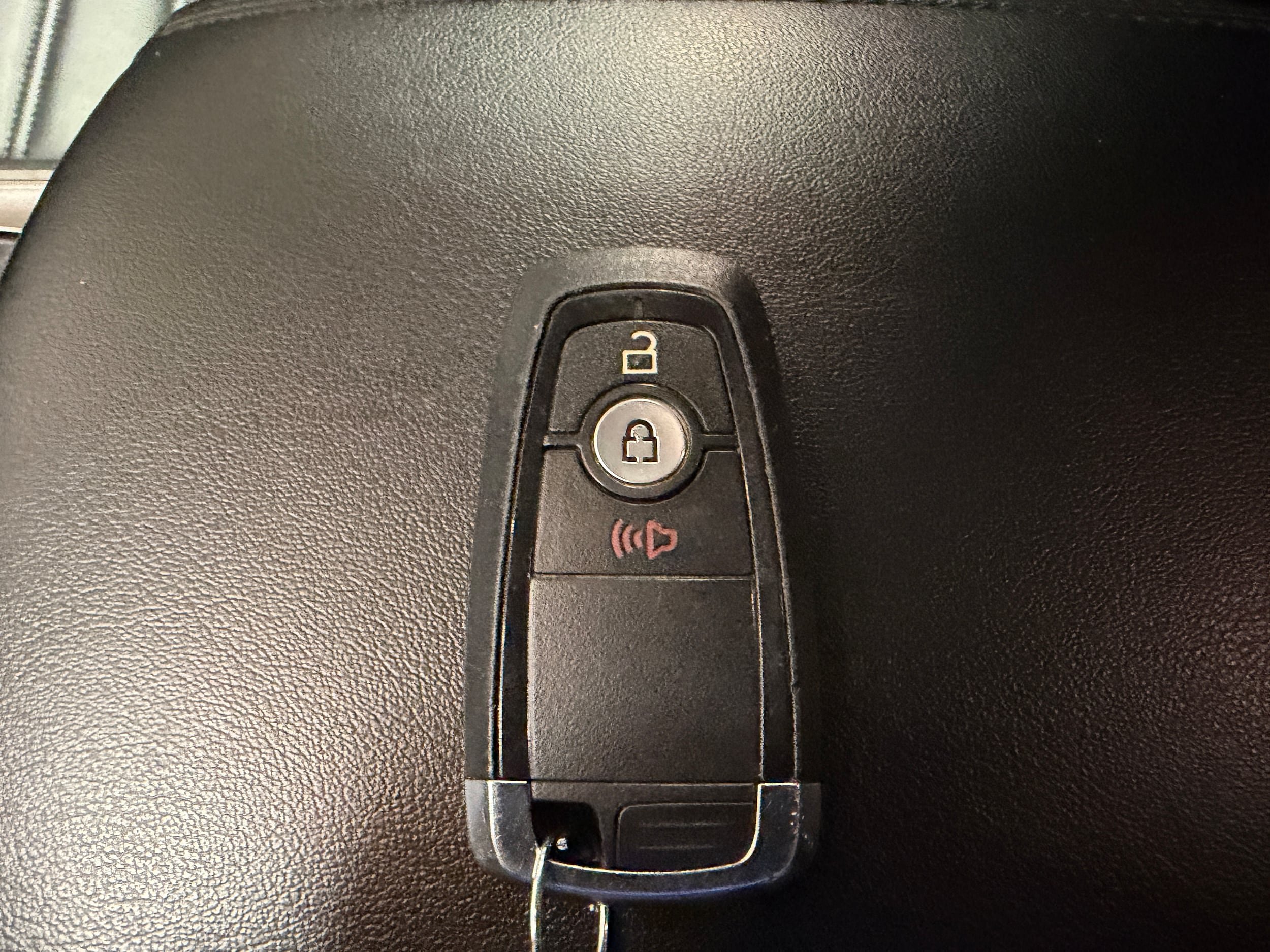 Certified 2024 Ford Edge SEL AWD/4WD image 34