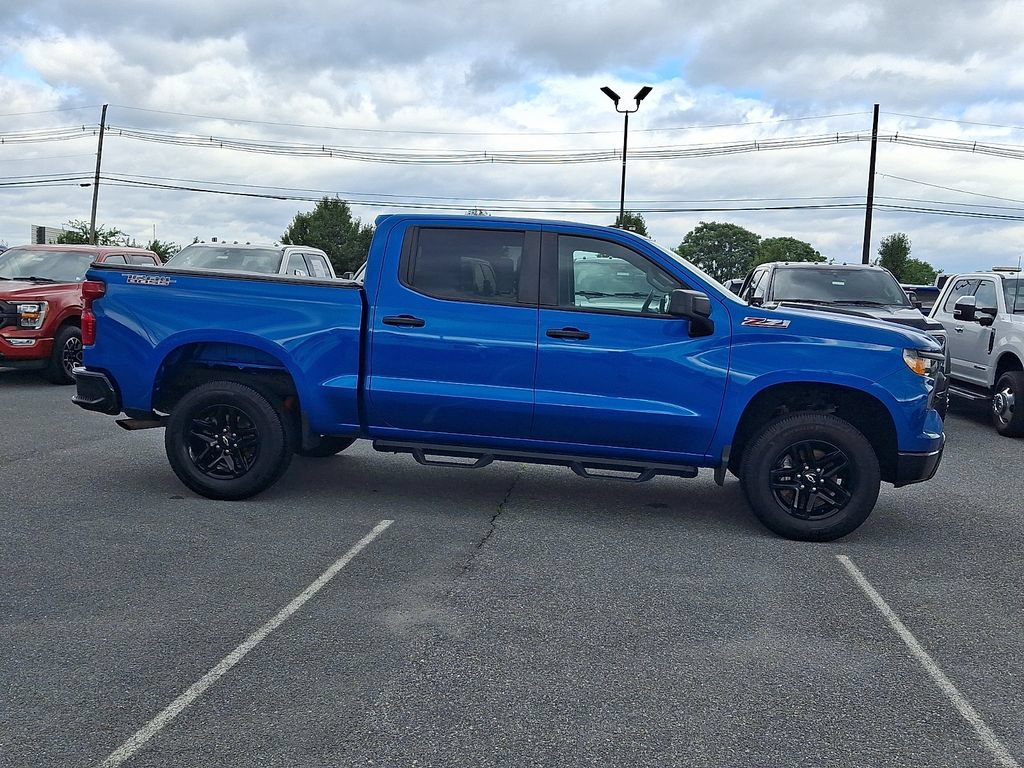 Used 2022 Chevrolet Silverado 1500 Custom Trail Boss AWD/4WD image 7