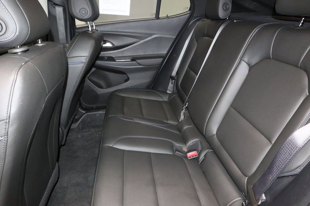 Used 2025 Buick Envista Sport Touring image 20