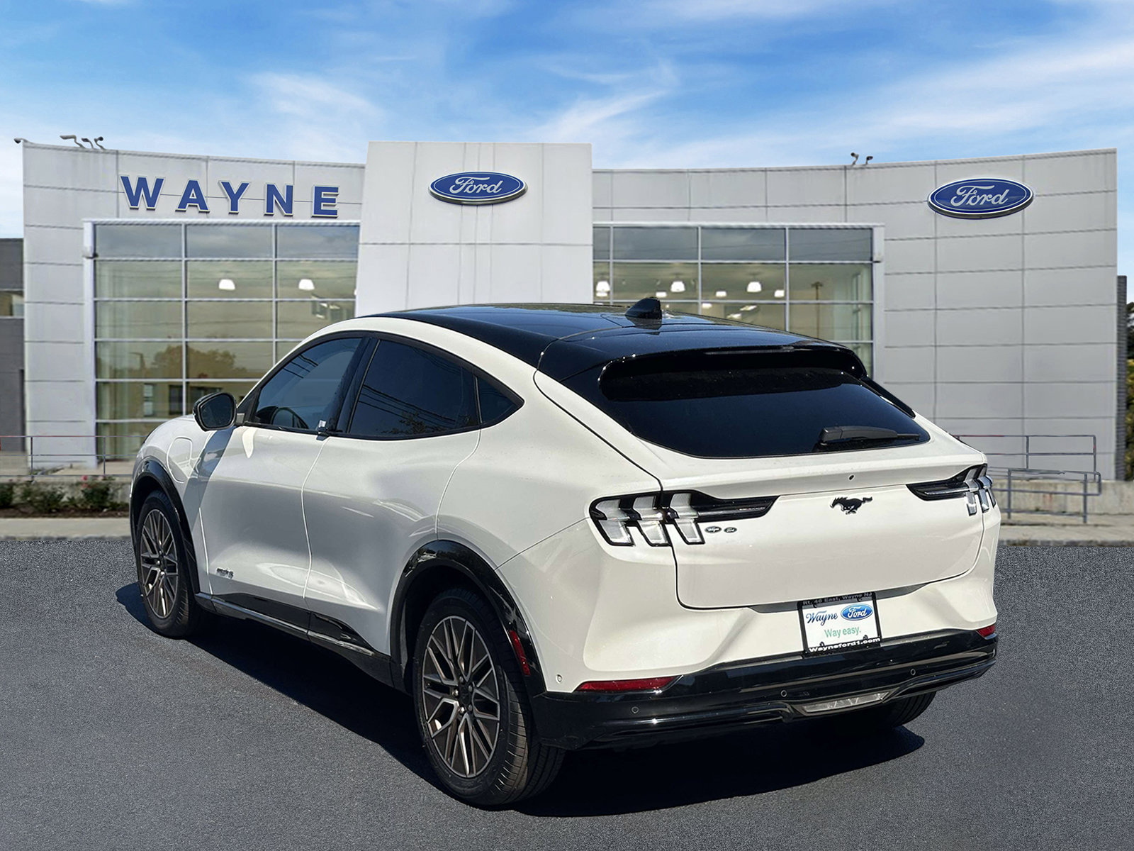 Certified 2024 Ford Mustang Mach-E Premium AWD/4WD image 4
