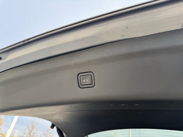 Used 2024 Buick Enclave Premium image 30