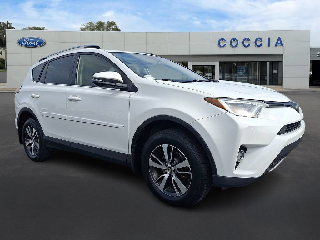 Used 2018 Toyota RAV4 XLE w/ Plus Extra Value Package AWD/4WD image 3