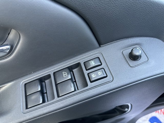 Used 2023 Nissan Frontier SV w/ Midnight Edition Package image 37