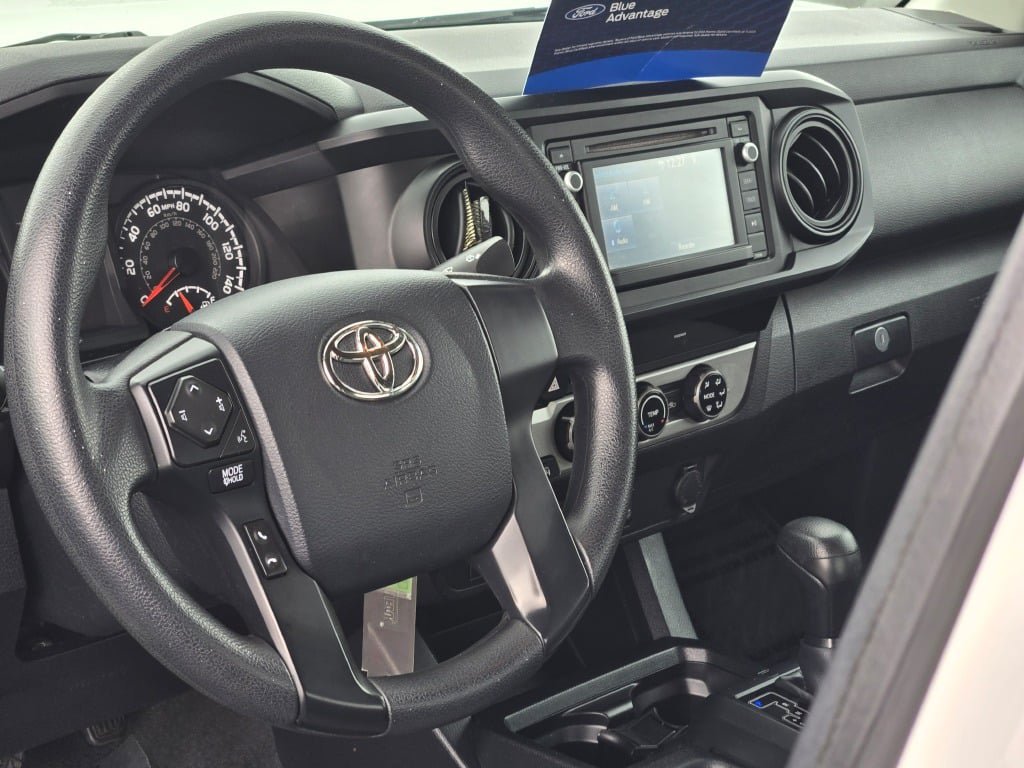 Used 2017 Toyota Tacoma SR RWD image 19