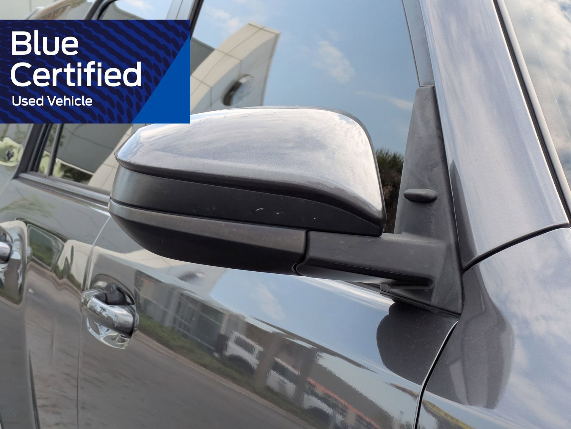 Used 2020 Toyota 4Runner SR5 AWD/4WD image 15