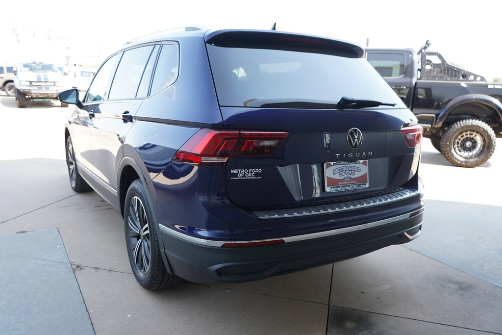 Used 2024 Volkswagen Tiguan SE AWD/4WD image 12