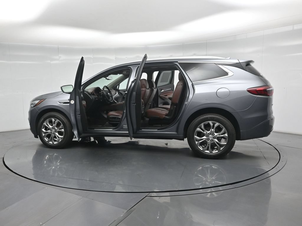 Used 2020 Buick Enclave Avenir w/ Avenir Technology Package FWD image 35