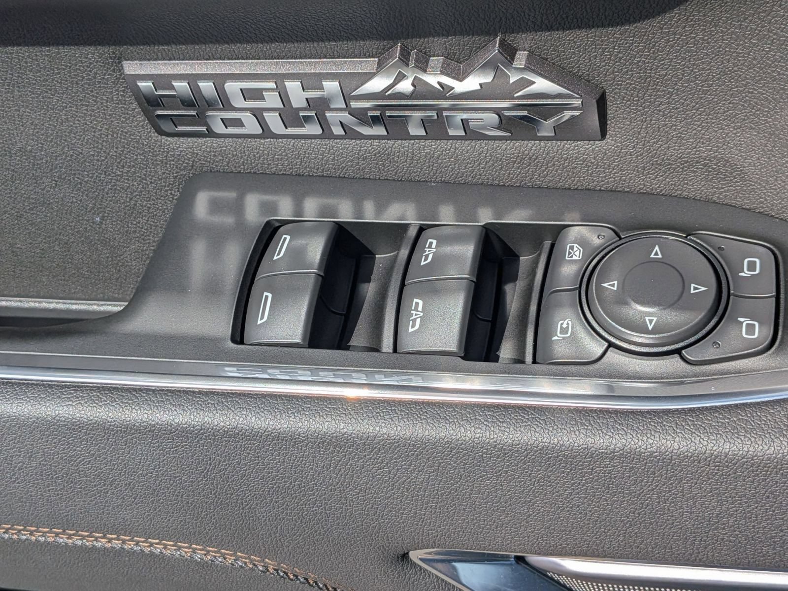 Used 2026 Chevrolet Silverado 1500 High Country w/ Midnight Edition AWD/4WD image 16