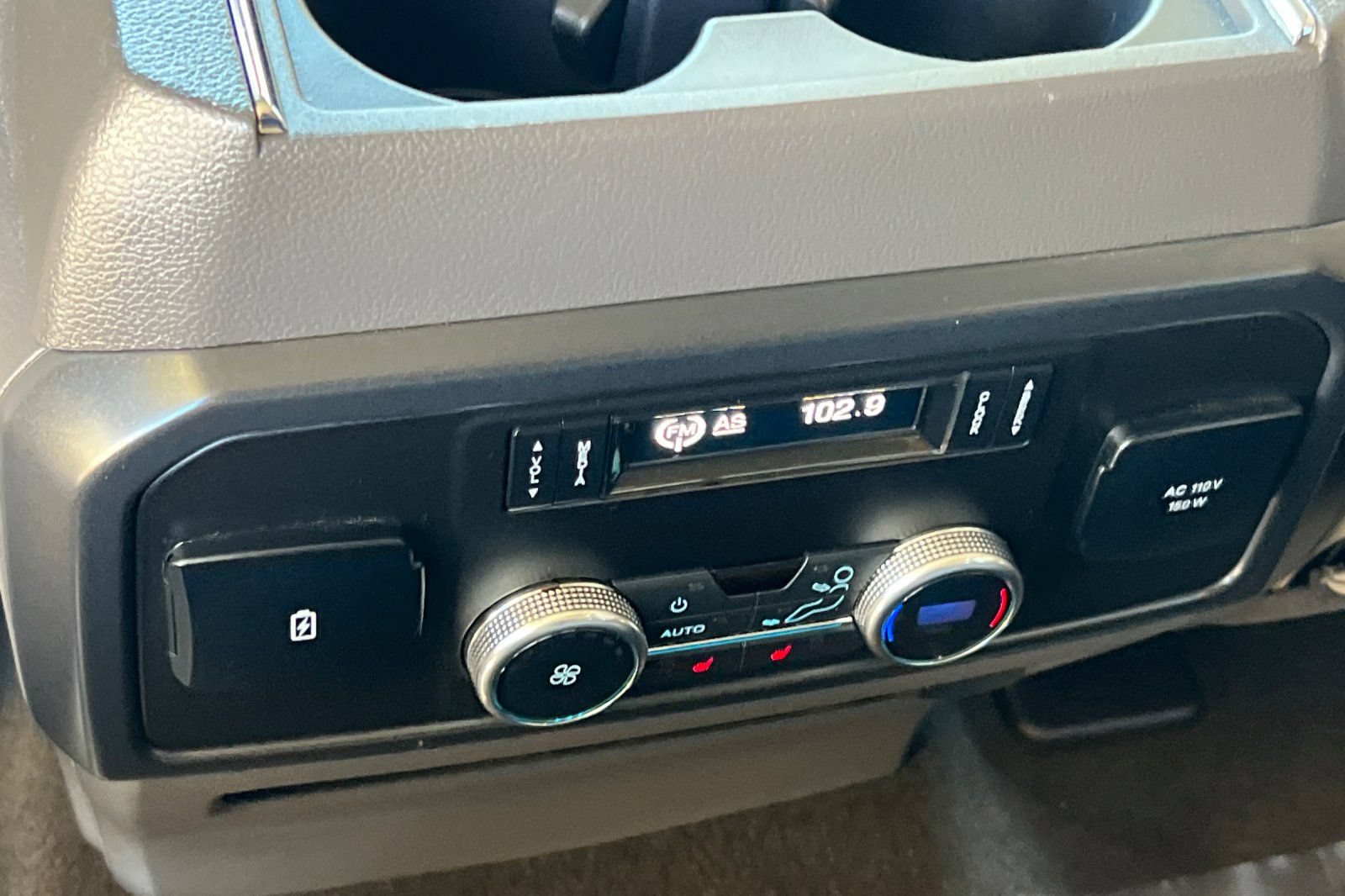 Certified 2019 Ford Expedition Limited w/ Equipment Group 302A AWD/4WD image 40