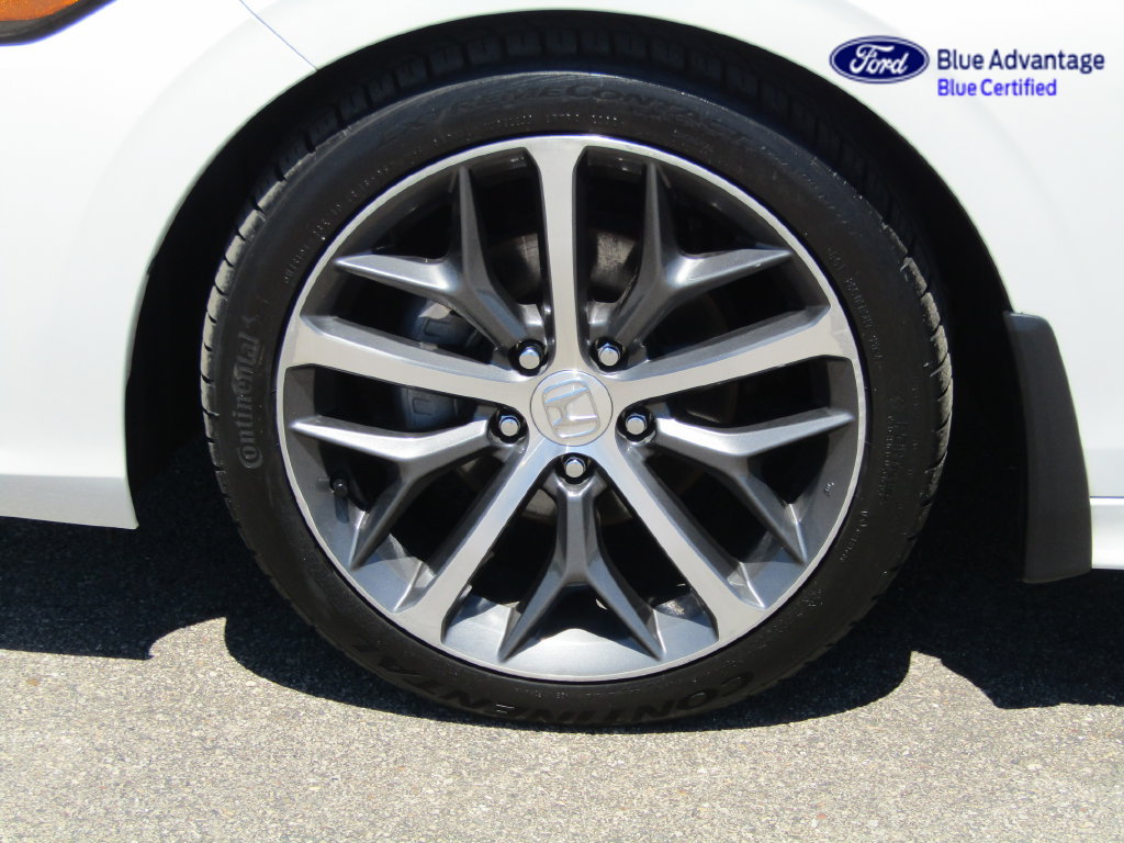 Used 2023 Honda Civic Touring image 13