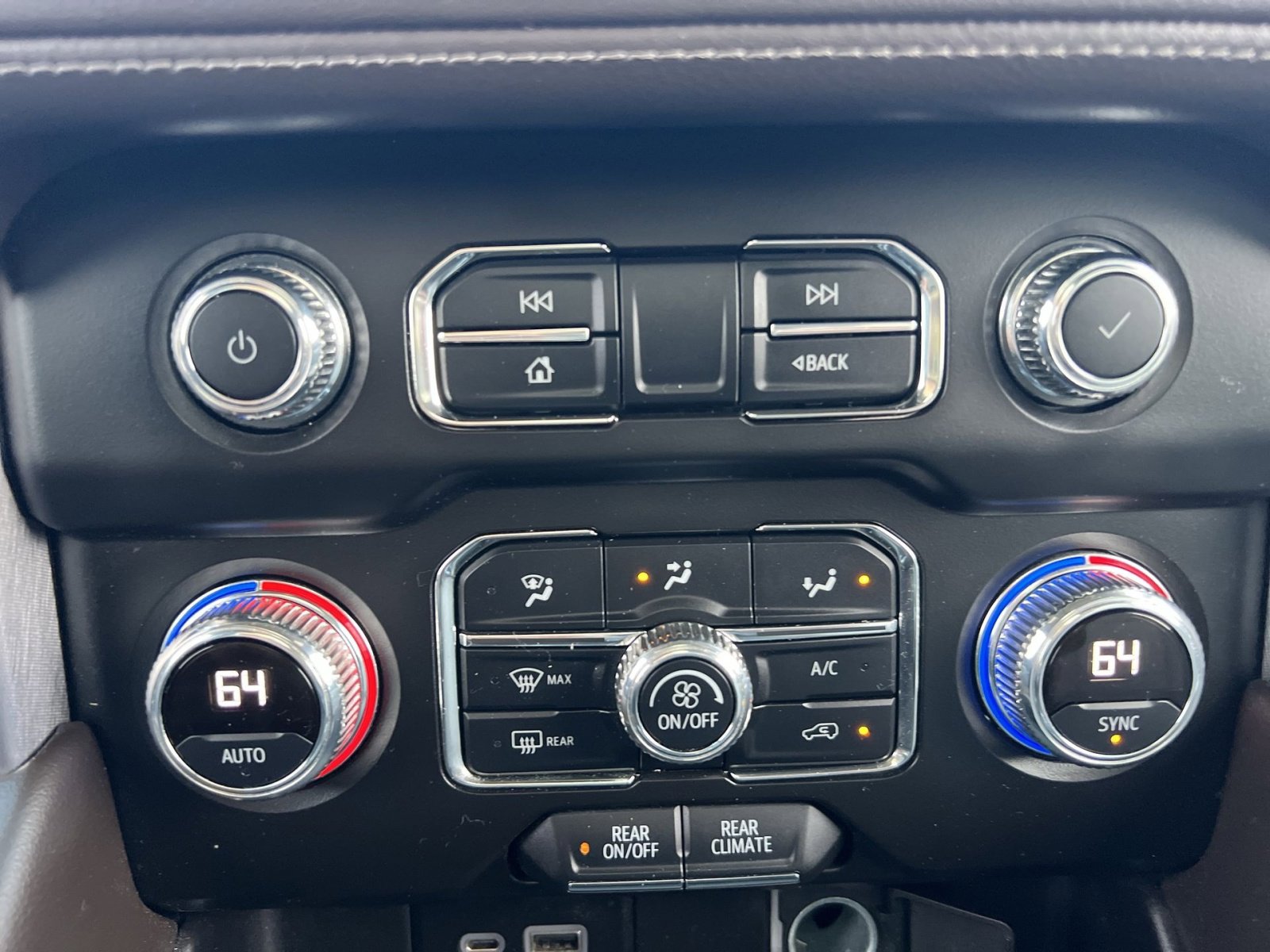 Used 2021 GMC Yukon XL SLE AWD/4WD image 28