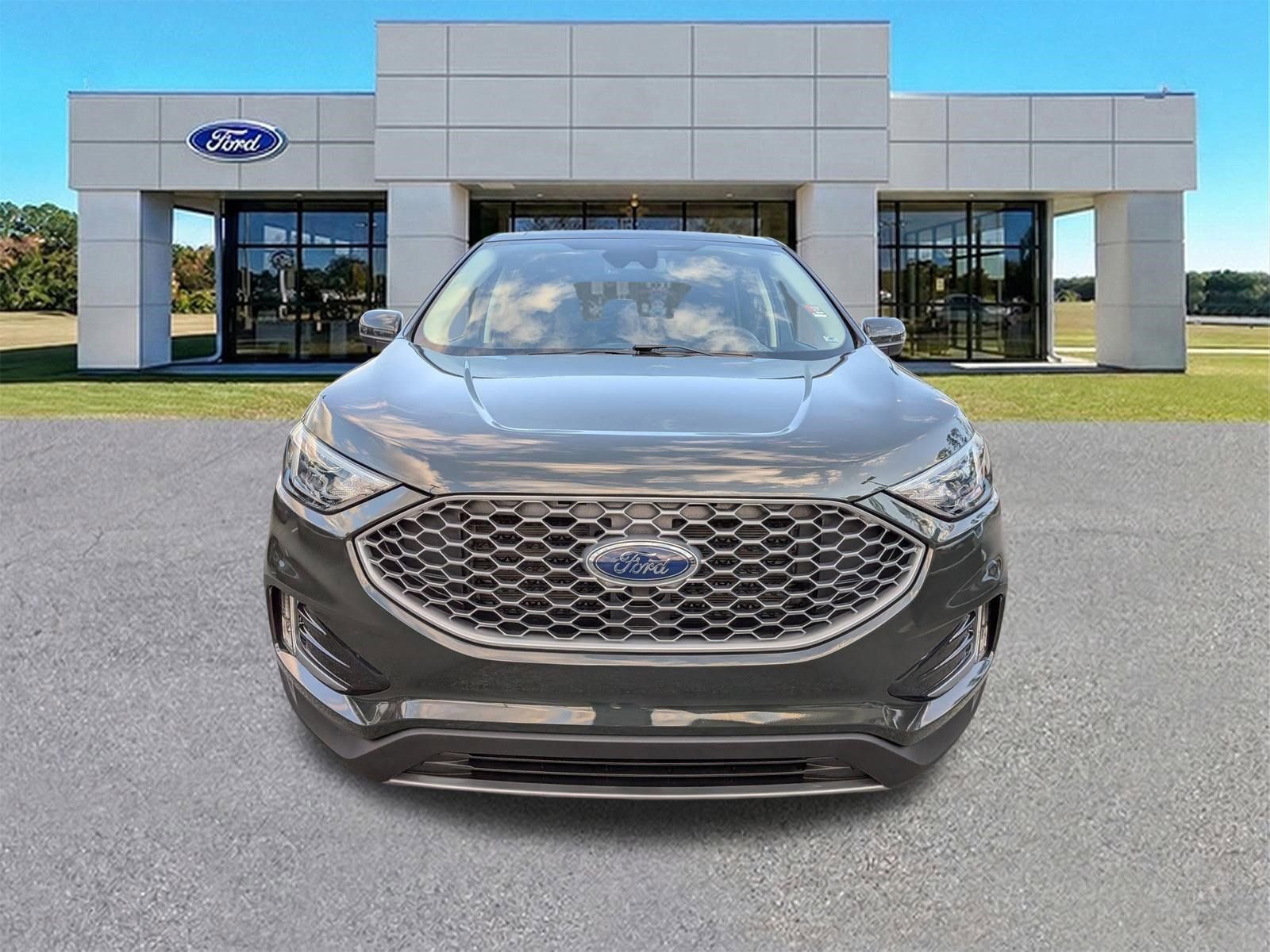 Certified 2024 Ford Edge SEL w/ Convenience Package image 9