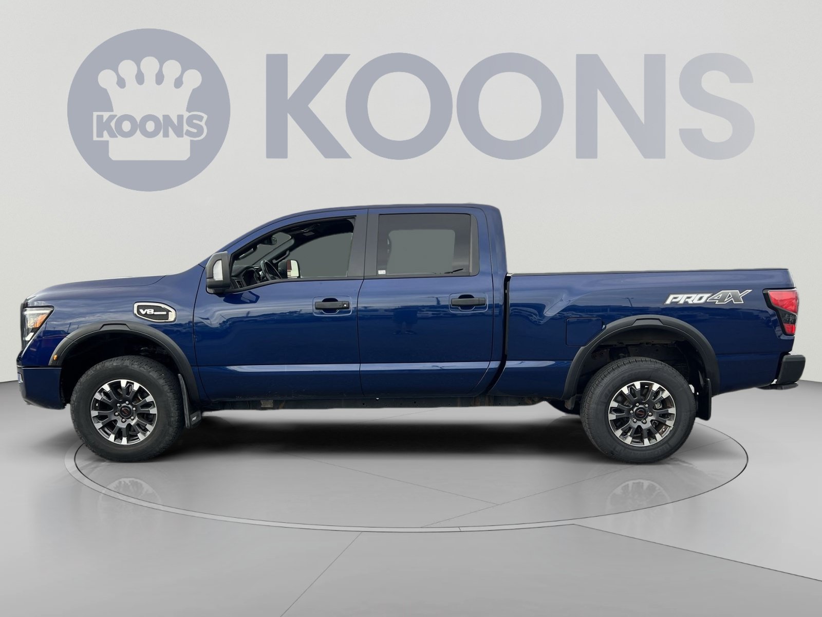 Used 2022 Nissan Titan PRO-4X AWD/4WD image 2