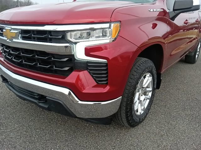 Used 2022 Chevrolet Silverado 1500 LT w/ Protection Package image 2