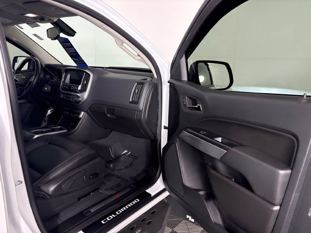 Used 2022 Chevrolet Colorado ZR2 AWD/4WD image 32