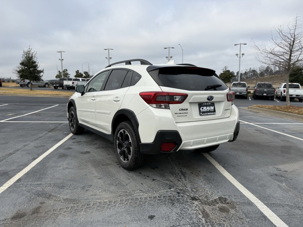 Used 2023 Subaru Crosstrek 2.0i Premium image 3