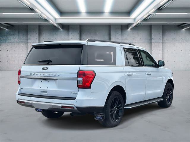 Certified 2023 Ford Expedition Max XLT image 3