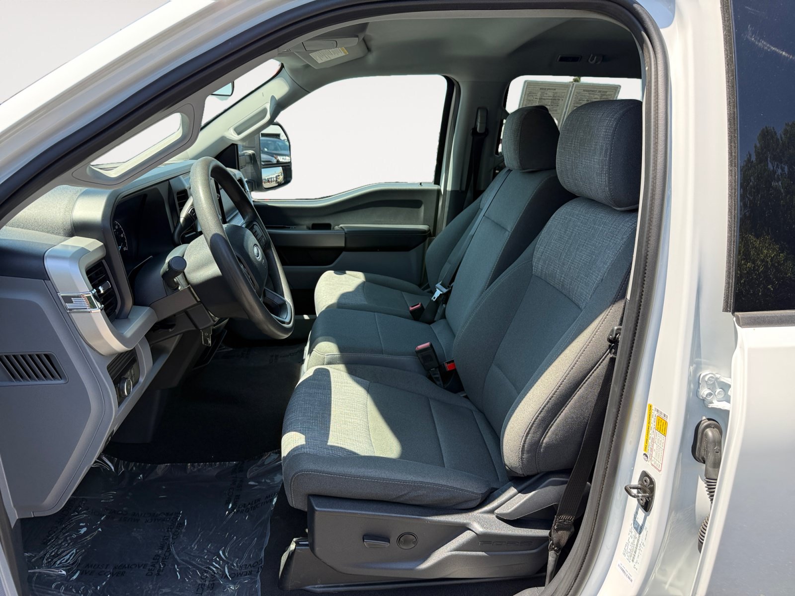 Certified 2025 Ford F250 XLT AWD/4WD image 10
