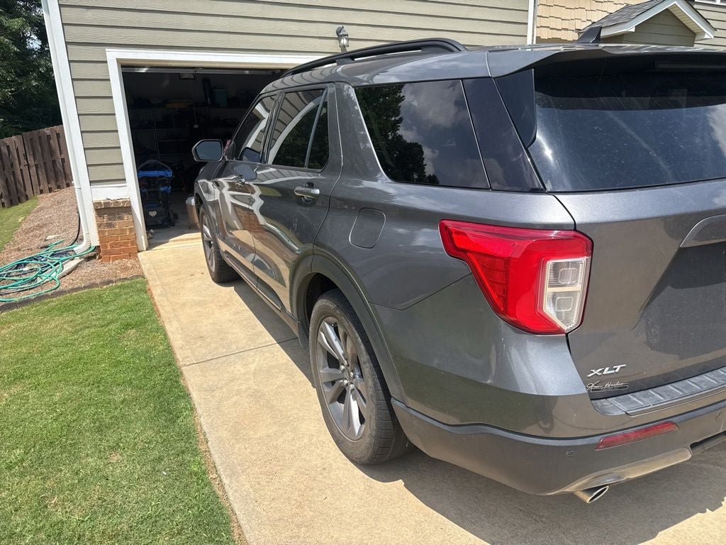 Certified 2021 Ford Explorer XLT w/ Equipment Group 202A RWD image 21