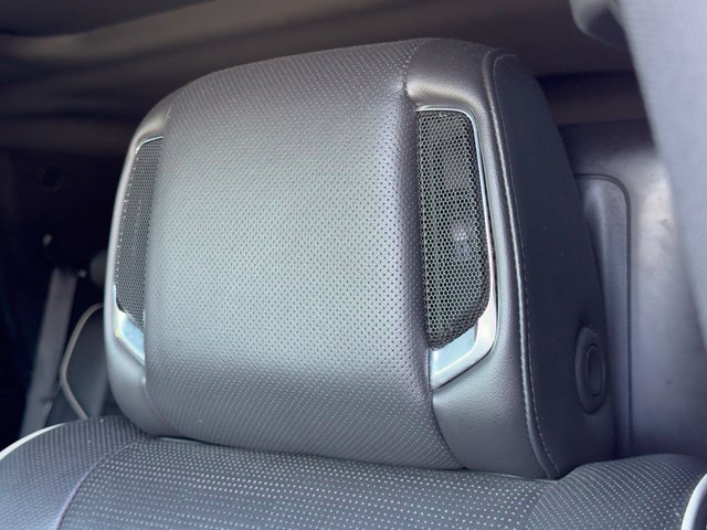 Used 2021 Cadillac Escalade Premium Luxury w/ Driver Assist Tech Package RWD image 17